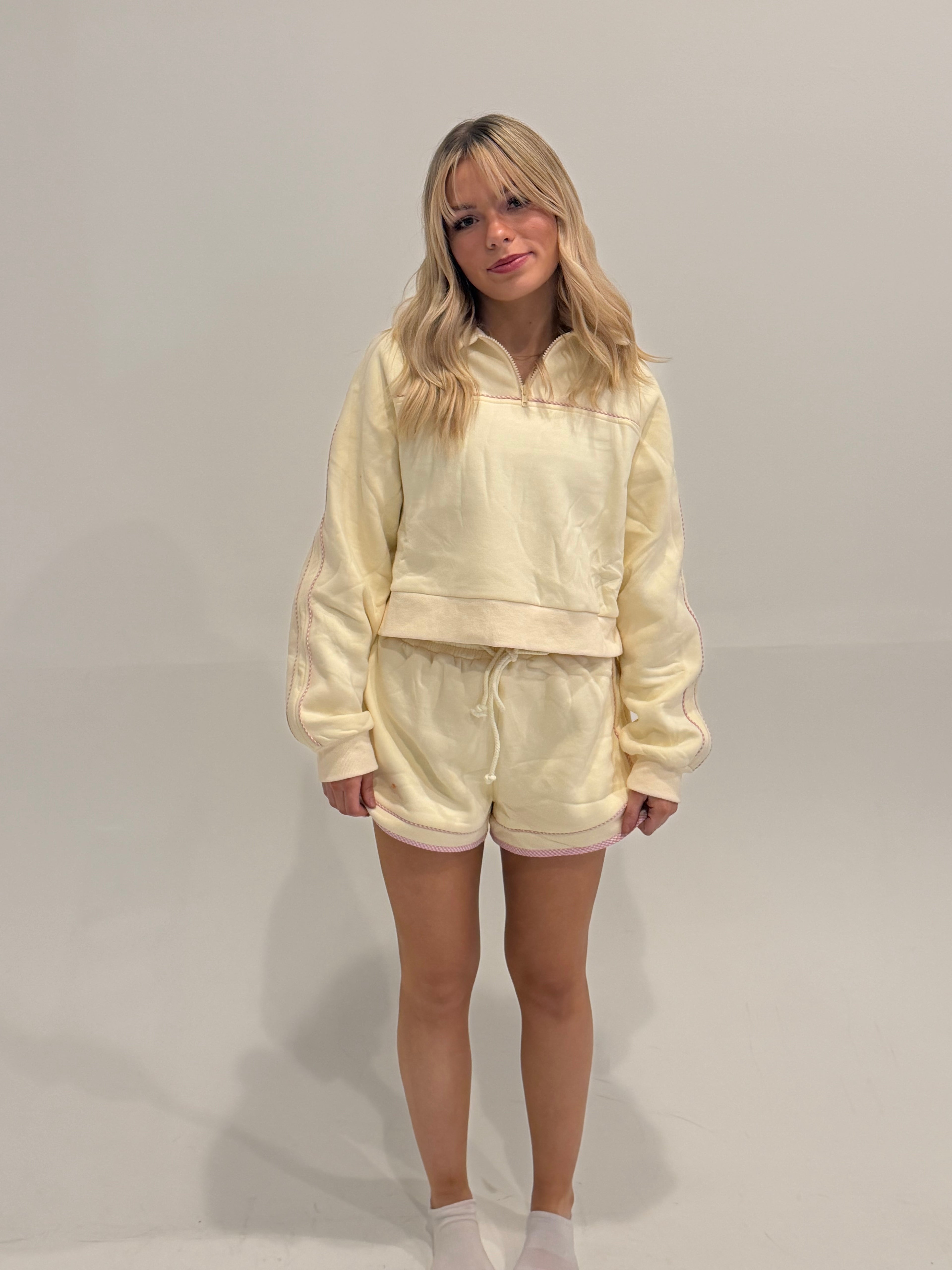 Gingham Piping Fleece Terry Shorts and Sweathsirt