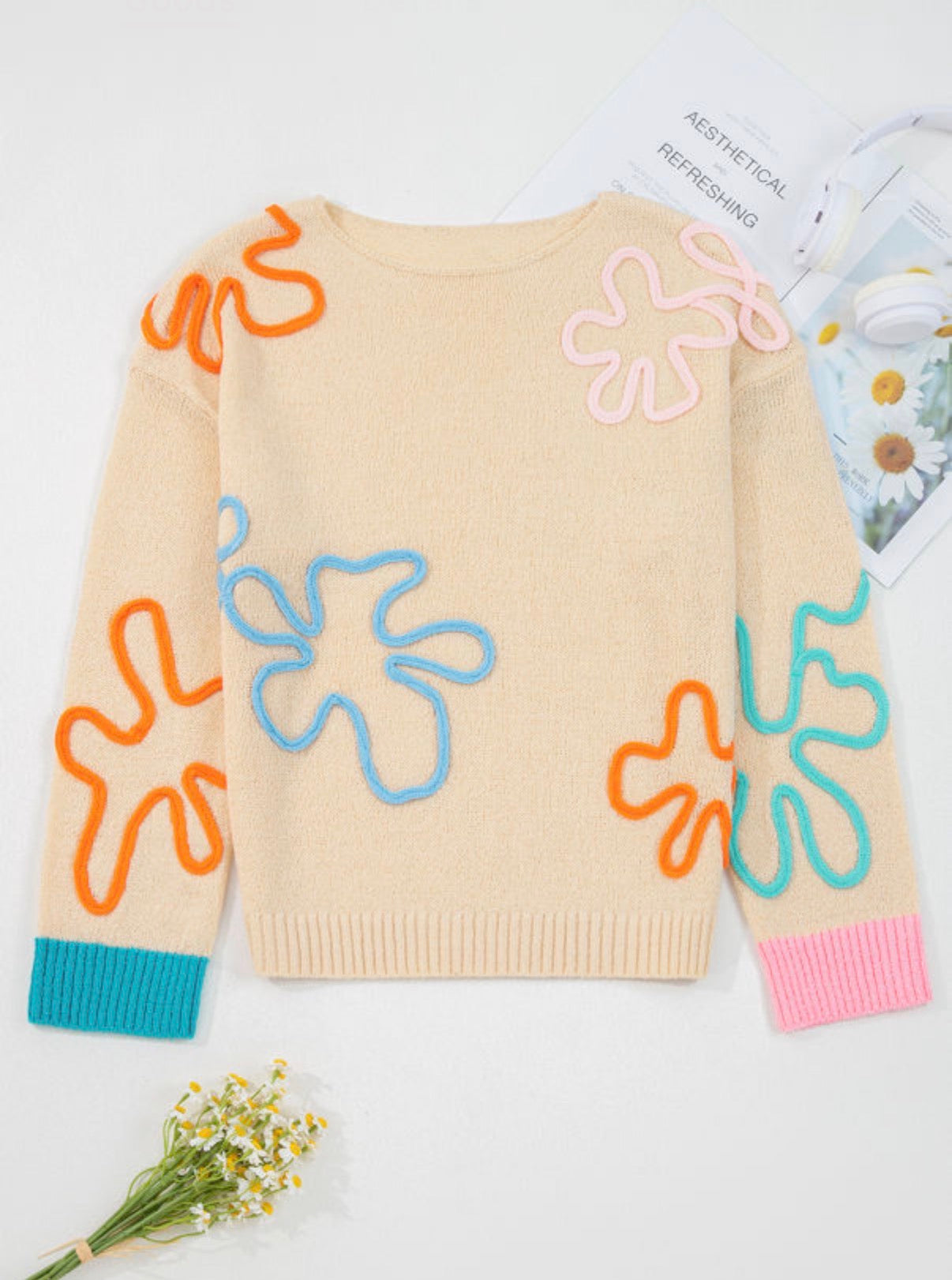 Jet Stream Contrast Flower Detail Colorblock Cuffed Loose Sweater
